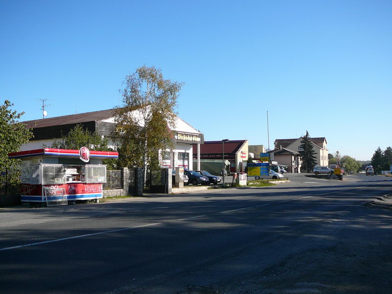 Mukařov-Buda - obchodní zóna 2006